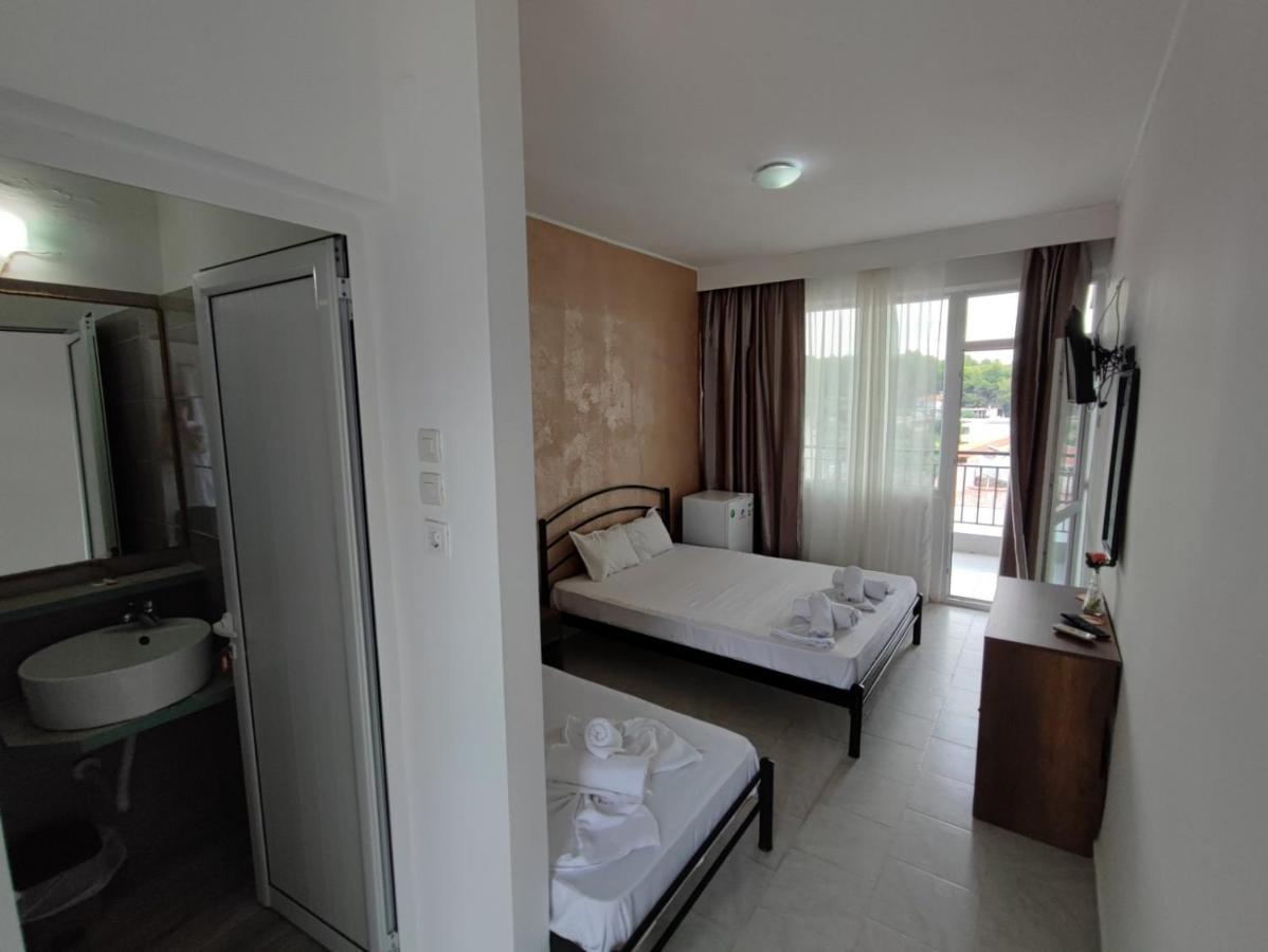 Golden Beach Hotel Metamorfosi  Exterior photo